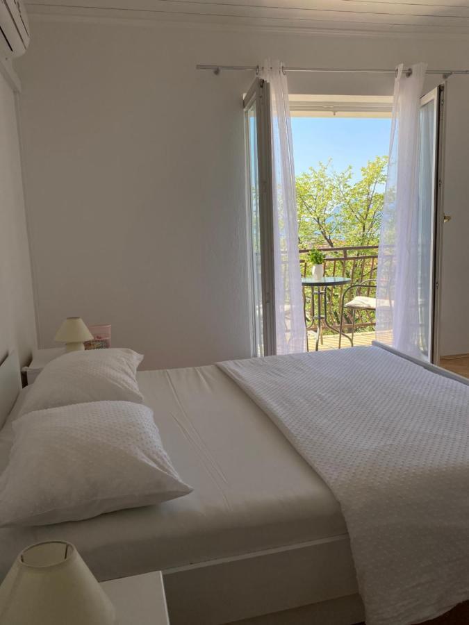 Room For Two Baška Voda Екстериор снимка